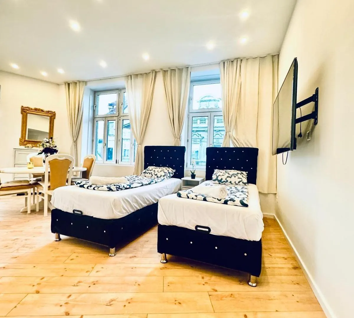 3Br Apartment 10-Min To Kaufpark Alterlaa فيينا 0*,