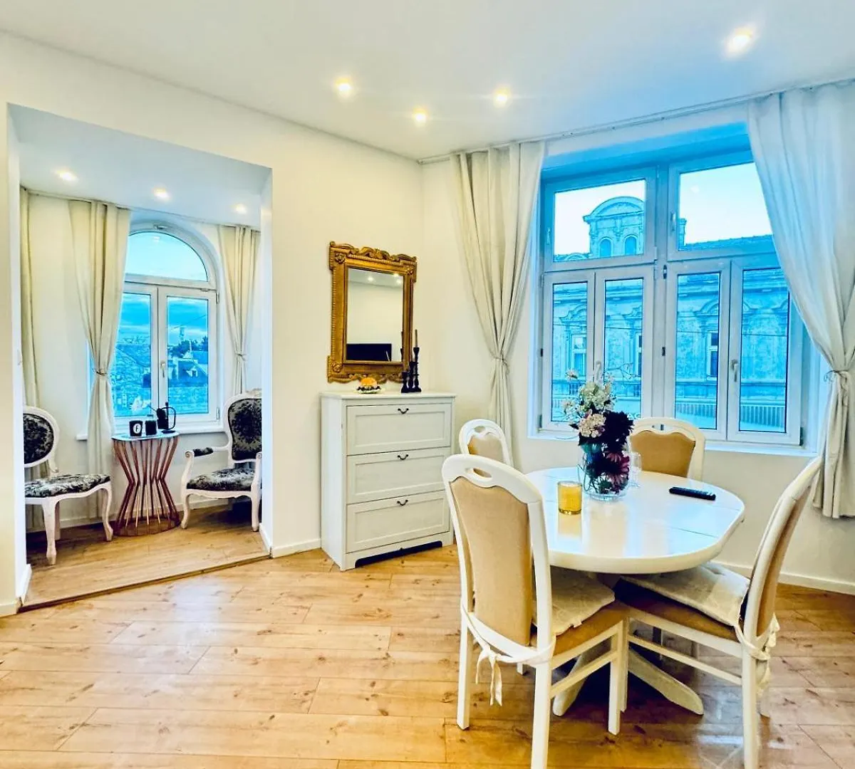 3Br Apartment 10-Min To Kaufpark Alterlaa Vienna