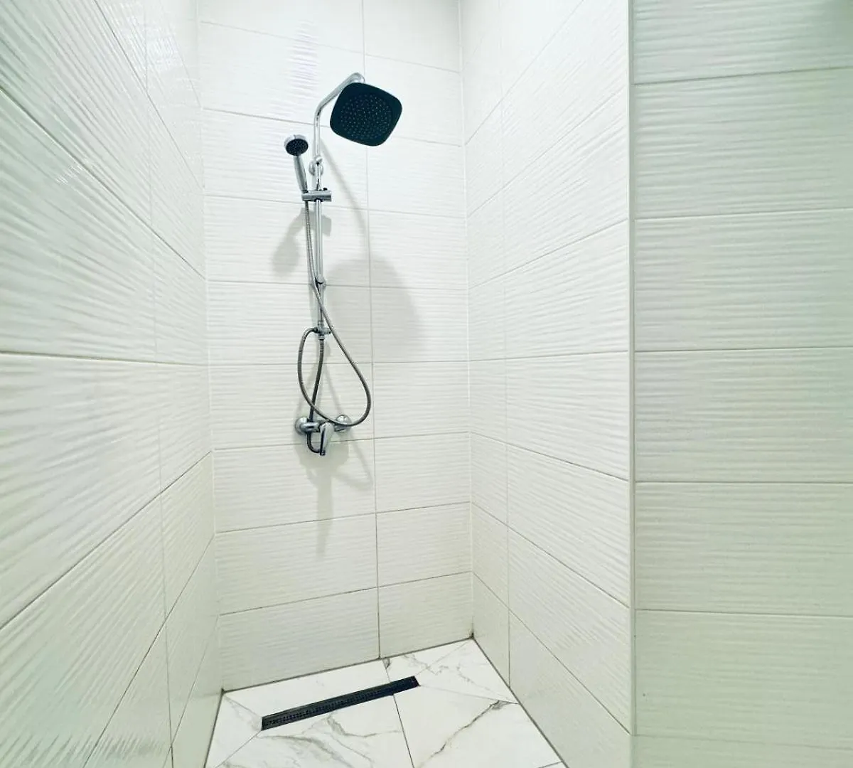 3Br Apartment 10-Min To Kaufpark Alterlaa Vienna 0*,
