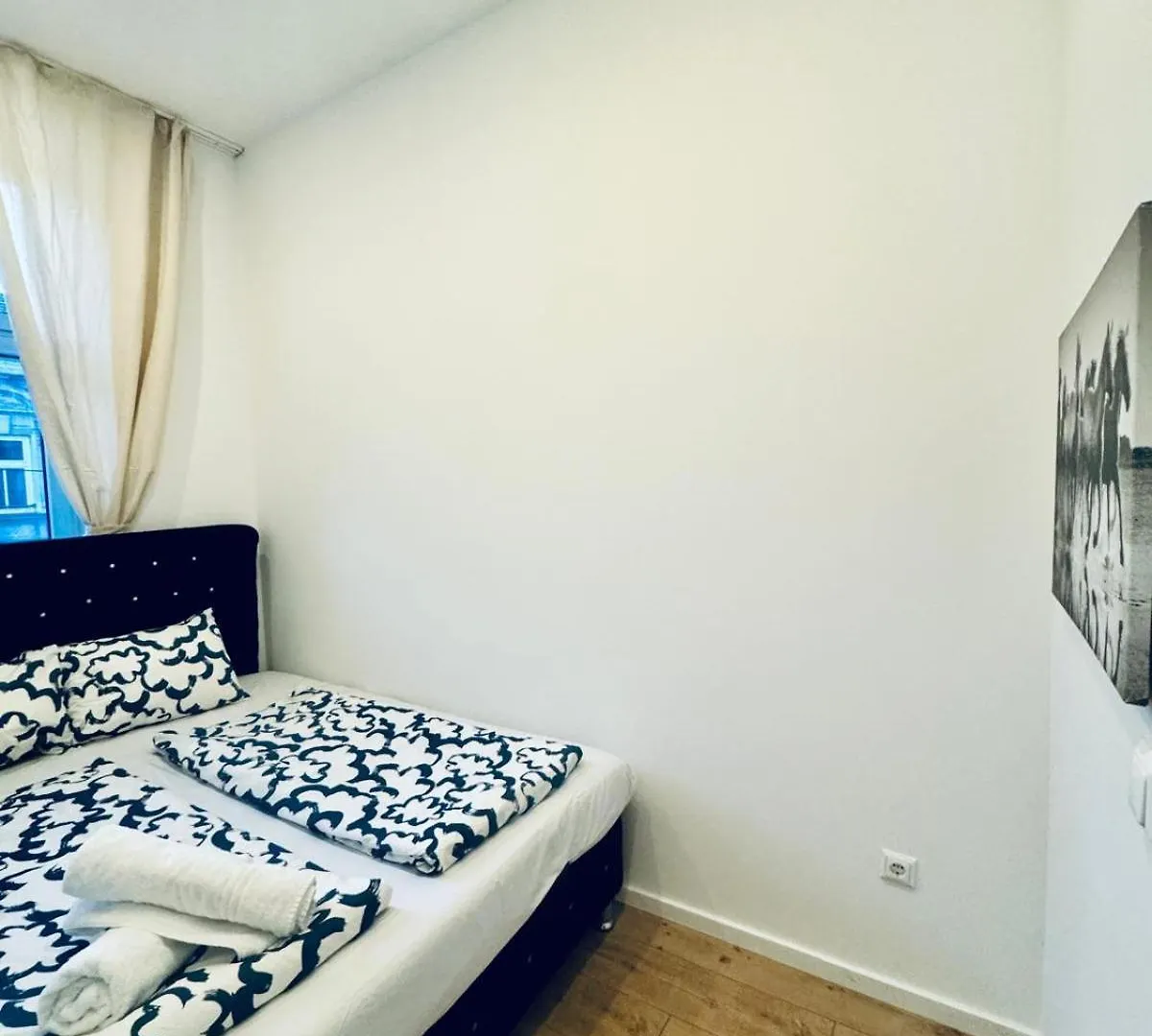 3Br Apartment 10-Min To Kaufpark Alterlaa Vienna