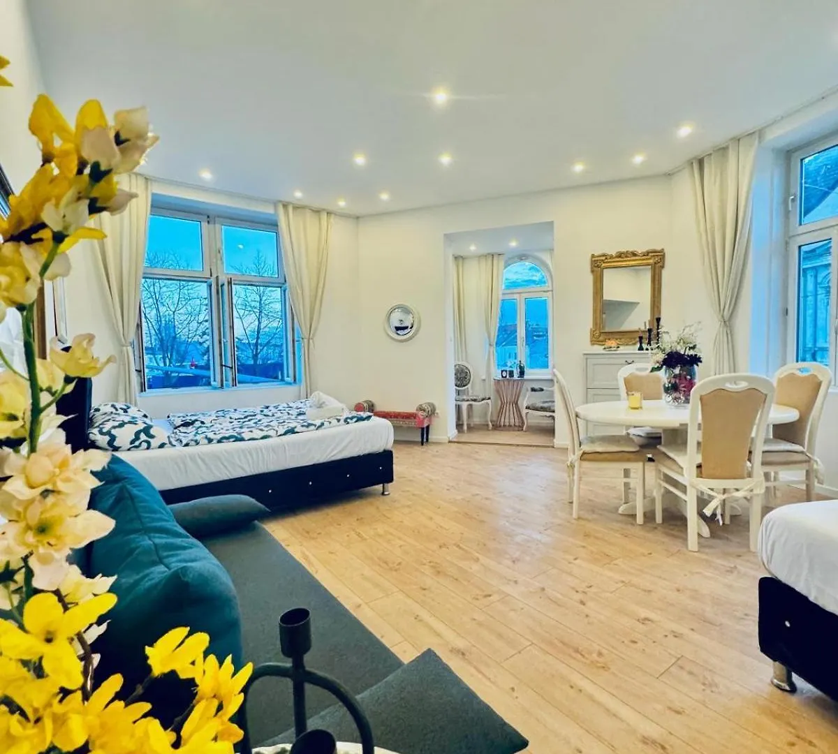3Br Apartment 10-Min To Kaufpark Alterlaa Vienna
