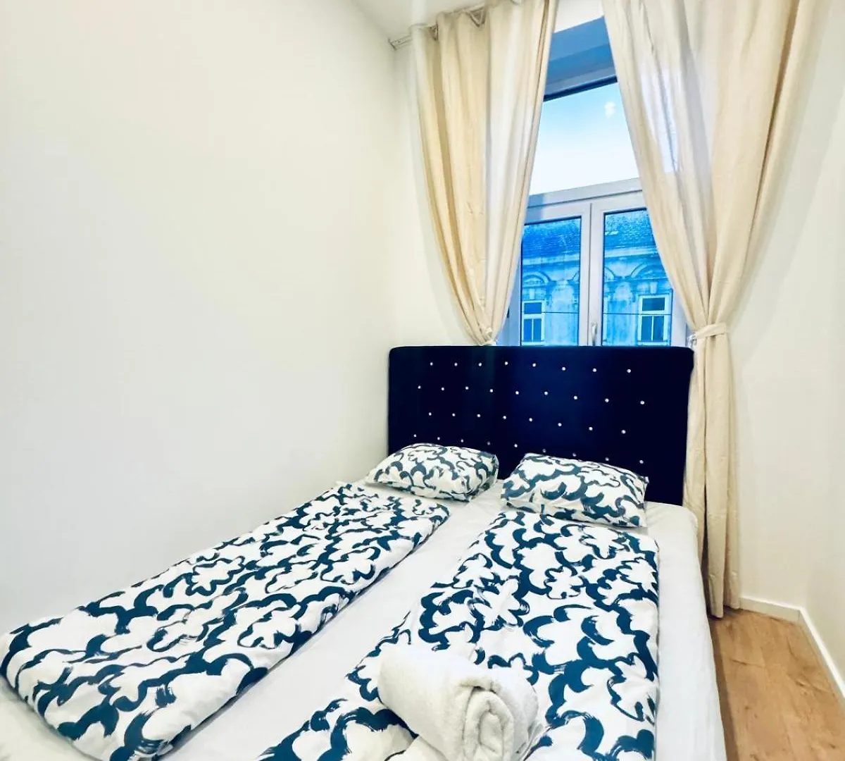 3Br Apartment 10-Min To Kaufpark Alterlaa Vienna