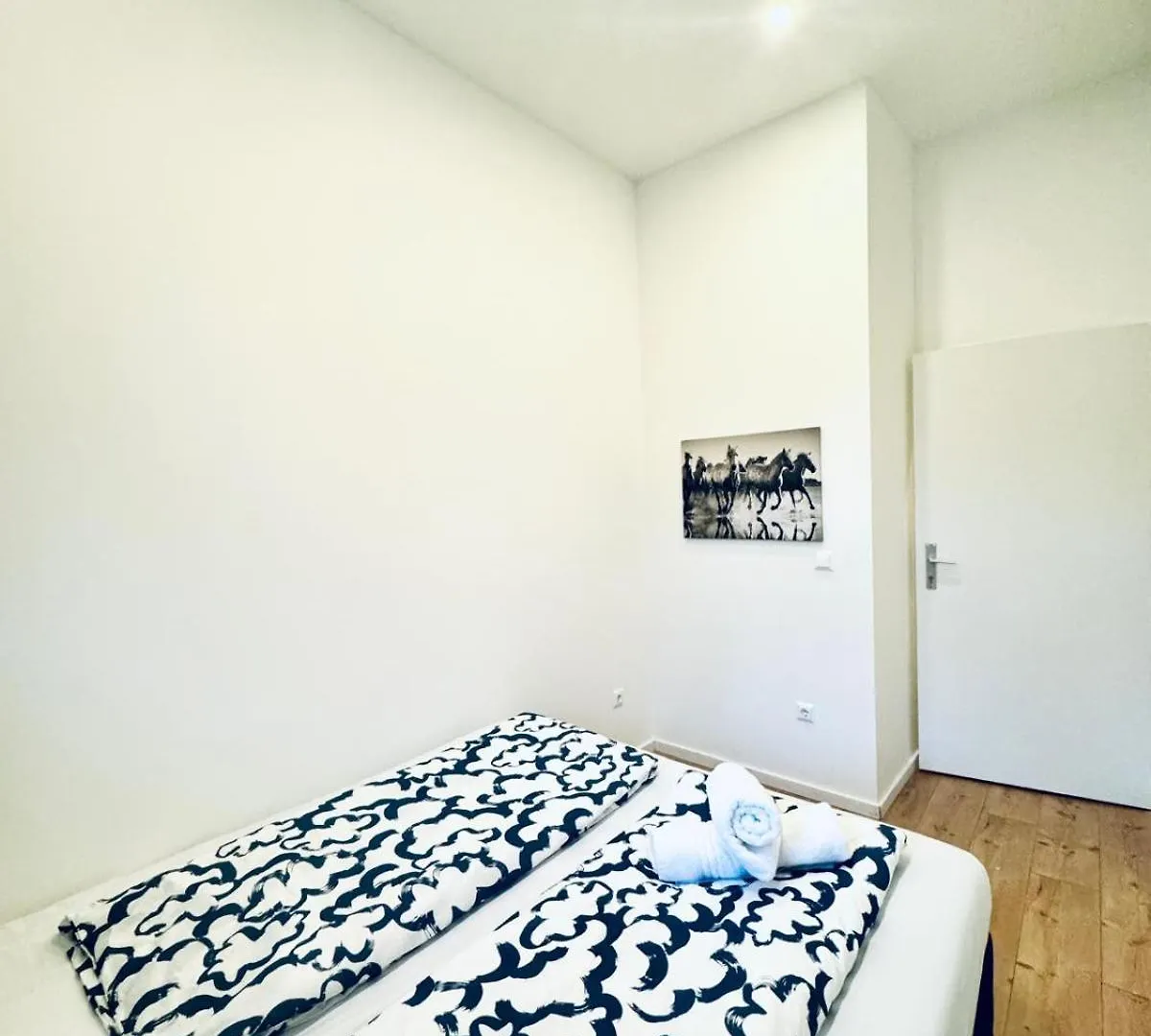3Br Apartment 10-Min To Kaufpark Alterlaa Vienna
