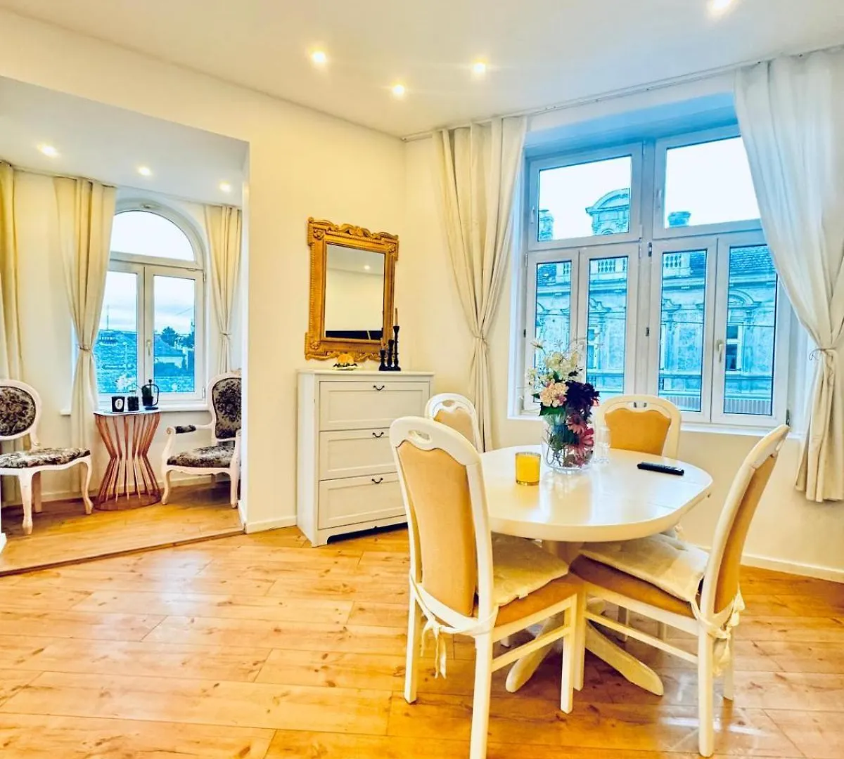 3Br Apartment 10-Min To Kaufpark Alterlaa Vienna