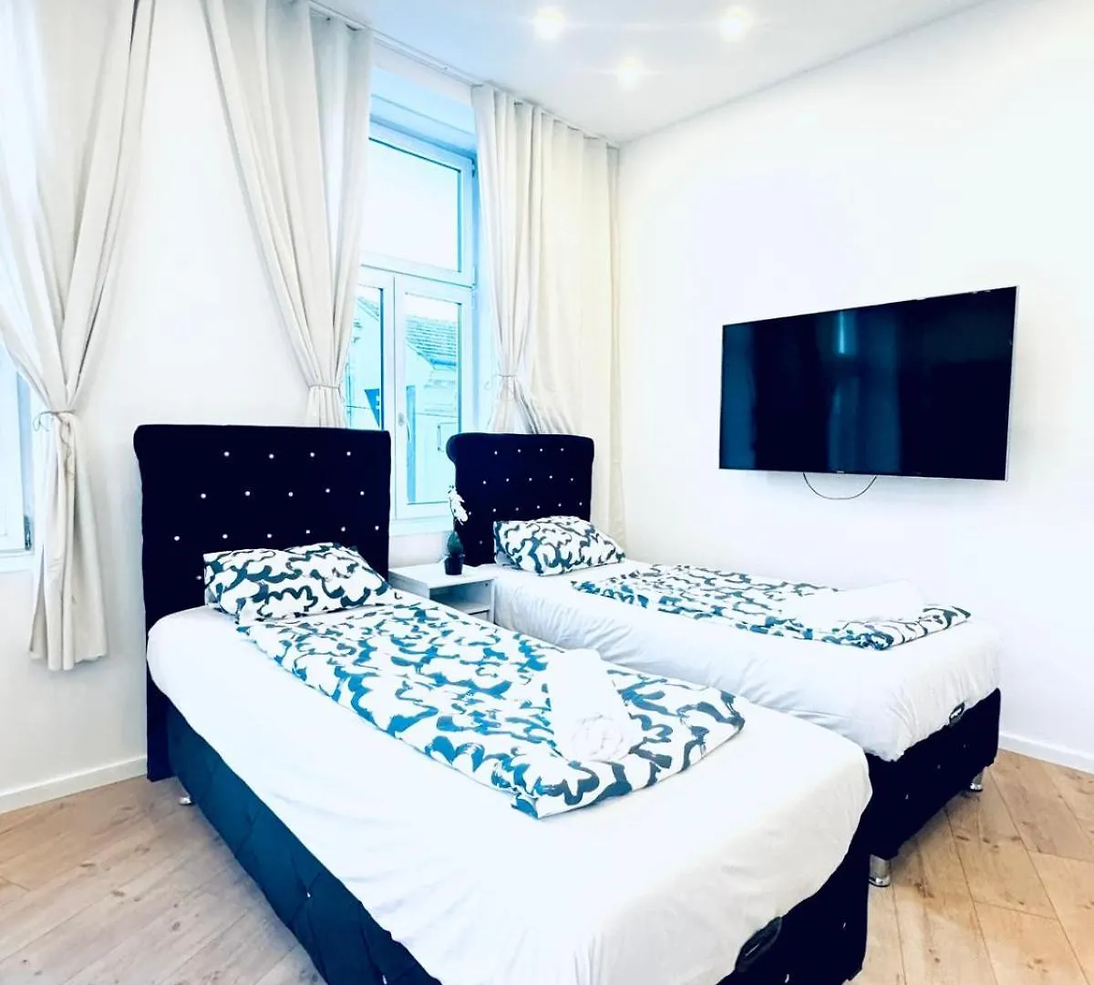 3Br Apartment 10-Min To Kaufpark Alterlaa Vienna